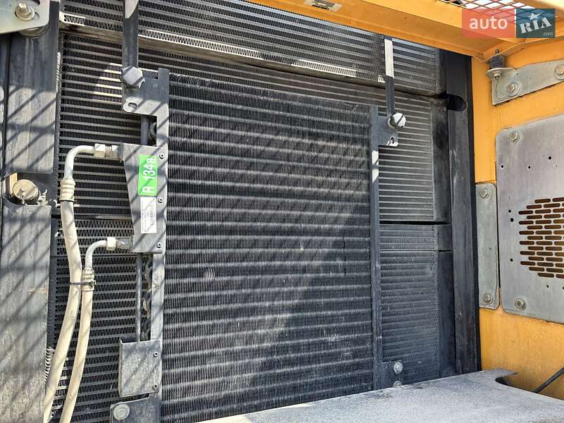 Колісний екскаватор Liebherr 904 2009 в Чернівцях фото 22 Колісний екскаватор Liebherr 904 2009 в Чернівцях