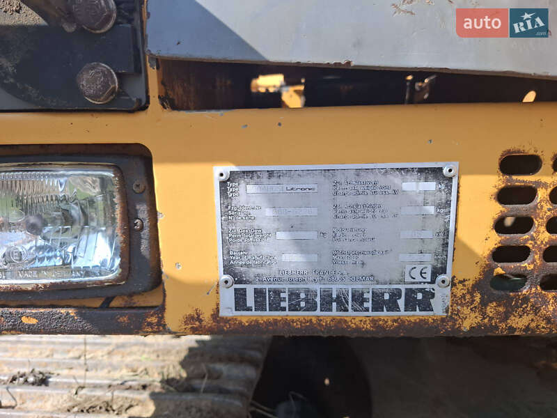 Гусеничний екскаватор Liebherr 904 1999 в Жидачові