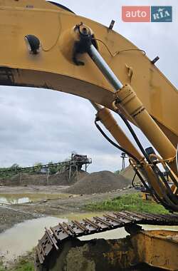Экскаватор погрузчик Liebherr 942 1998 в 