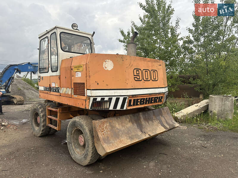 Экскаватор погрузчик Liebherr A 900 1991 в Ужгороде