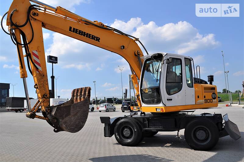 Колесный экскаватор Liebherr A 2007 в Ровно