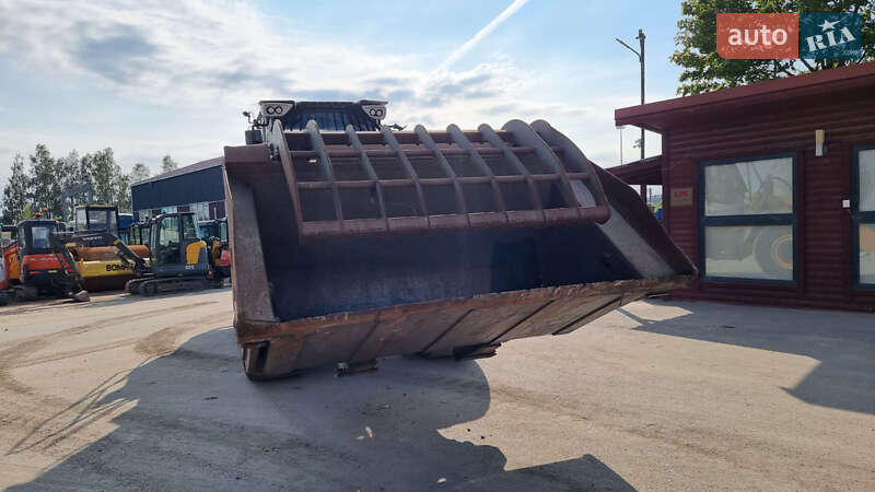 Фронтальні навантажувачі Liebherr L 550 2018 в Одесі