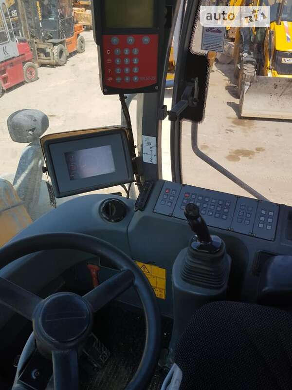 Фронтальный погрузчик Liebherr L 576 2010 в Ужгороде