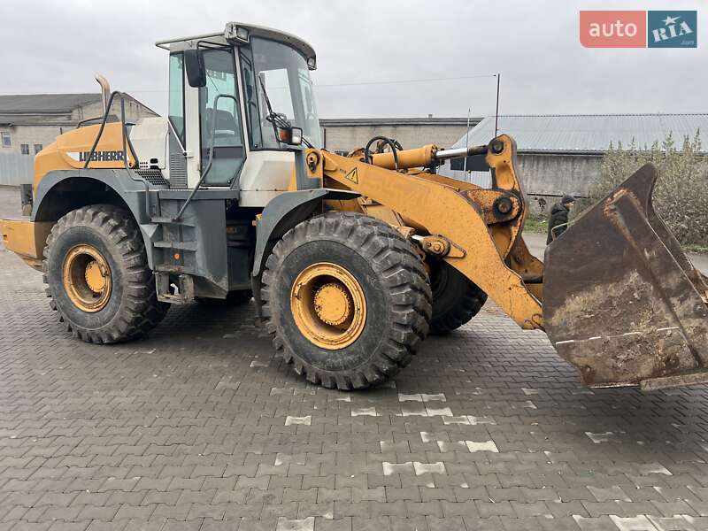Фронтальный погрузчик Liebherr L554 2000 в Луцке фото Фронтальный погрузчик Liebherr L554 2000 в Луцке
