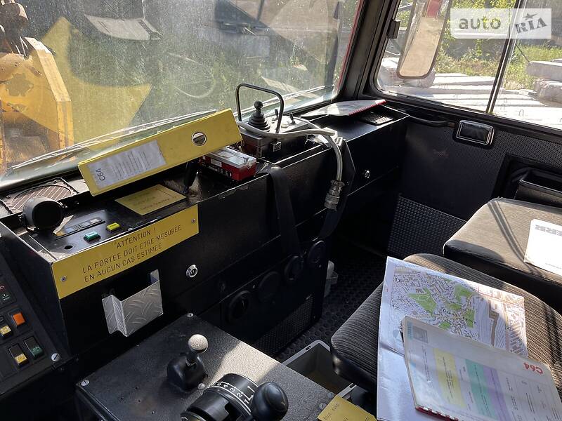 Автокран Liebherr LTM 1993 в Чернігові