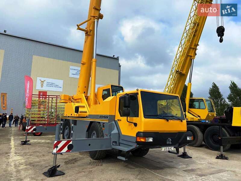 Liebherr LTM 2006