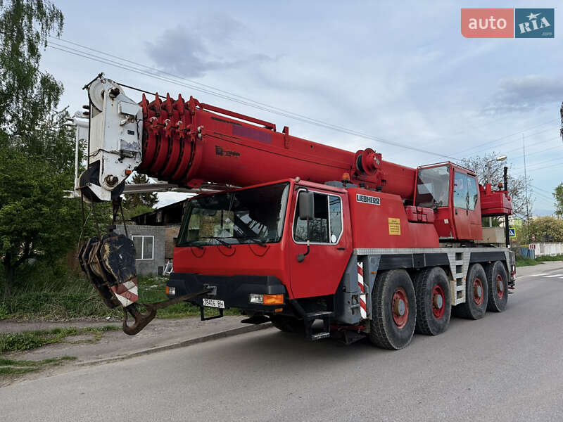 Автокран Liebherr LTM 2001 в Львові
