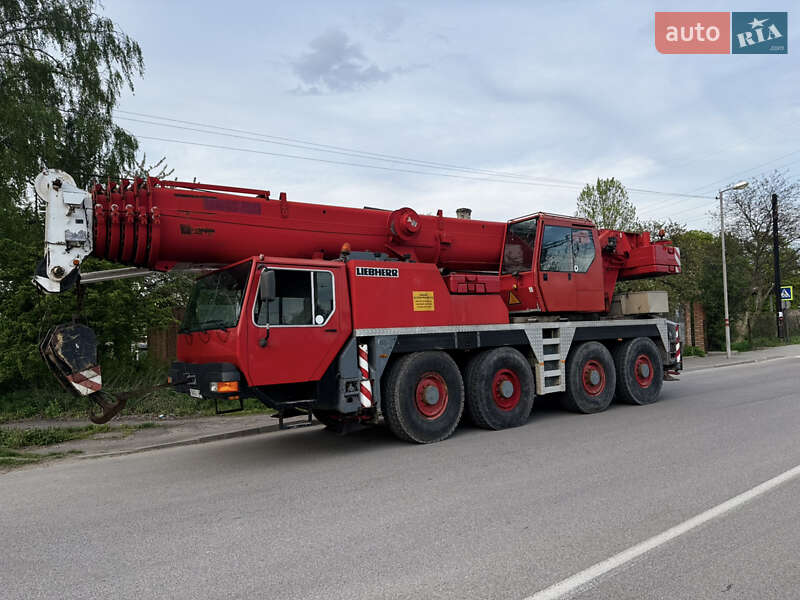 Автокран Liebherr LTM 2001 в Львові