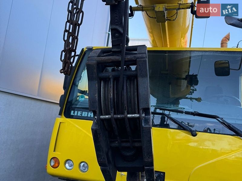 Автокран Liebherr LTM 2007 в Львове