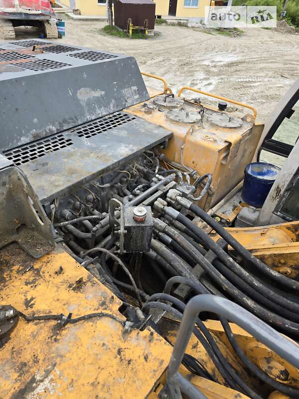 Автомобиль скорой помощи Liebherr R 966 2008 в Стрые