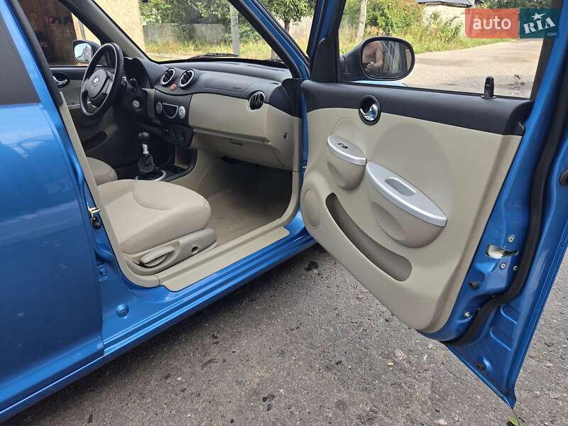 Хэтчбек Lifan 320 2011 в Каменском