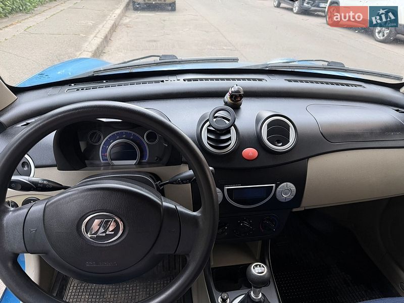 Хетчбек Lifan 320 2013 в Києві фото 9 Хетчбек Lifan 320 2013 в Києві