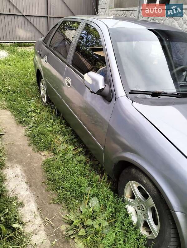 Седан Lifan 520 2012 в Сновске