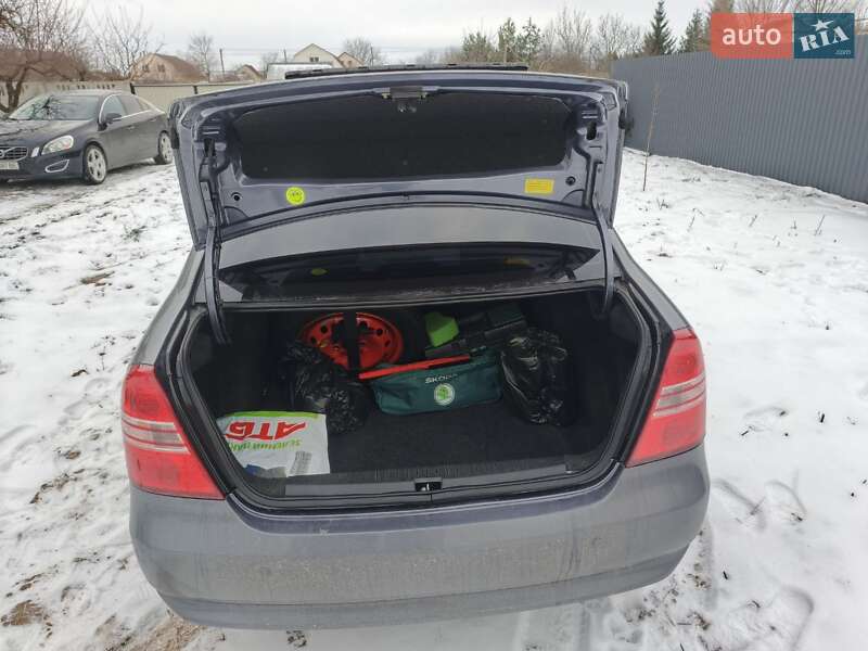 Седан Lifan 620 2012 в Киеве