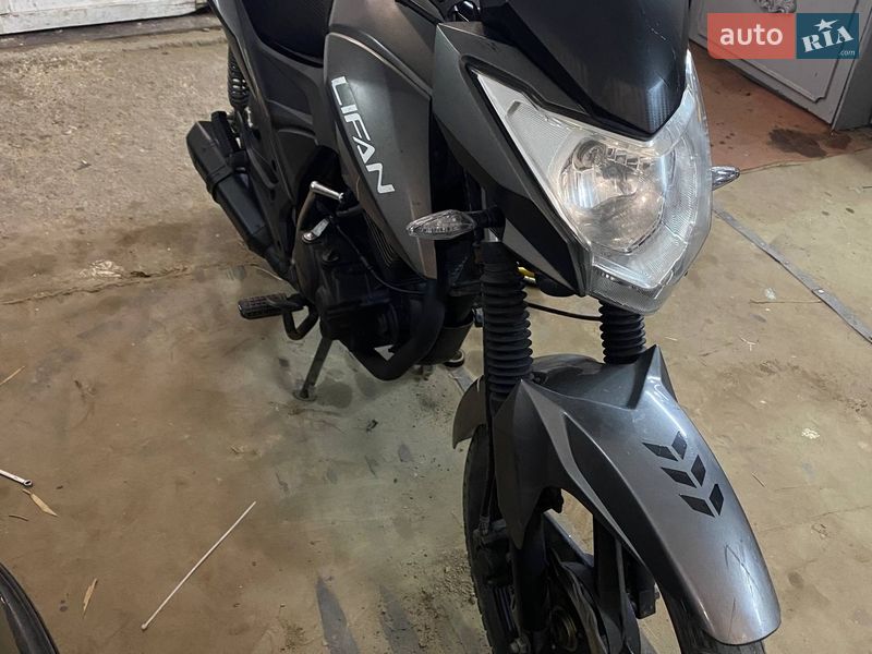 Мотоцикл Классік Lifan CCR 2017 в Стебнику