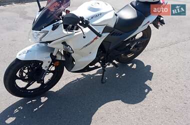 Мотоцикл Классик Lifan KP 200 2021 в 