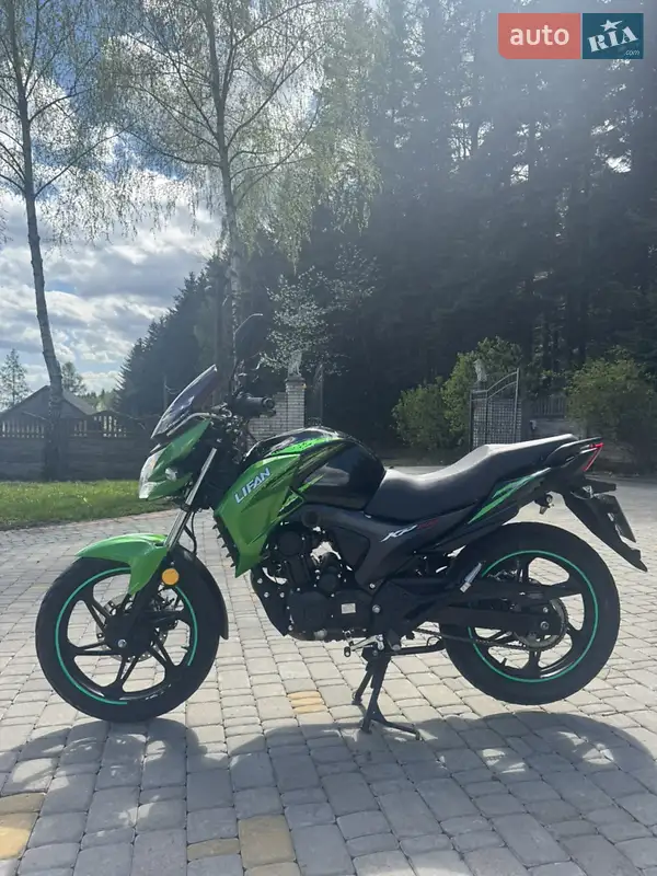 Мотоцикл Классік Lifan KP 200 2023 в 
