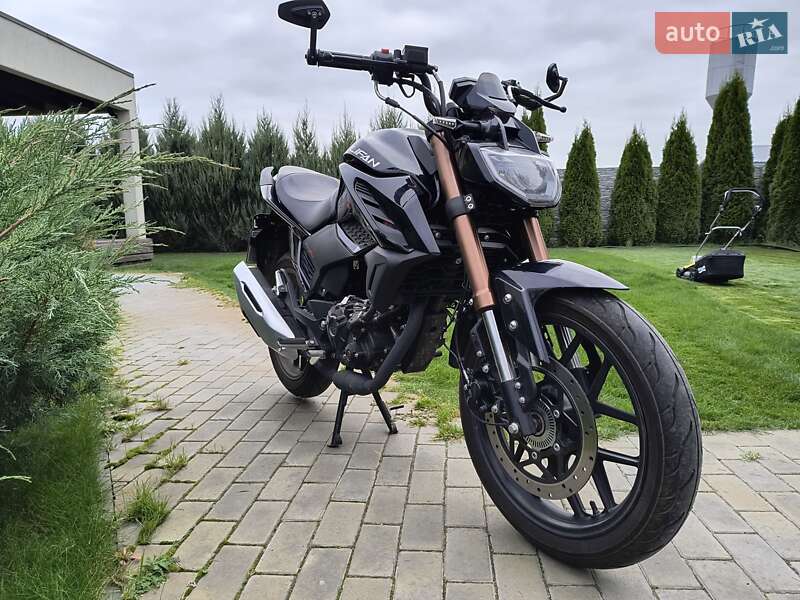 Мотоцикл Спорт-туризм Lifan KPS 200 2023 в Макарове фото 8 Мотоцикл Спорт-туризм Lifan KPS 200 2023 в Макарове