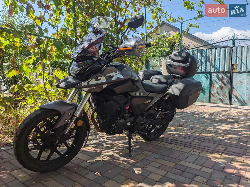 Мотоцикл Спорт-туризм Lifan KPT 2019 в 