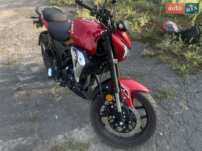 Мотоцикл Спорт-туризм Lifan SR 220 2023 в Луцке