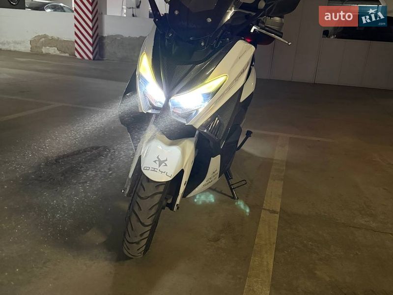 Макси-скутер Like.Bike Maxi 2021 в Киеве