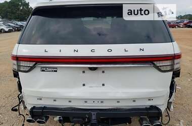 Позашляховик / Кросовер Lincoln Aviator 2023 в 