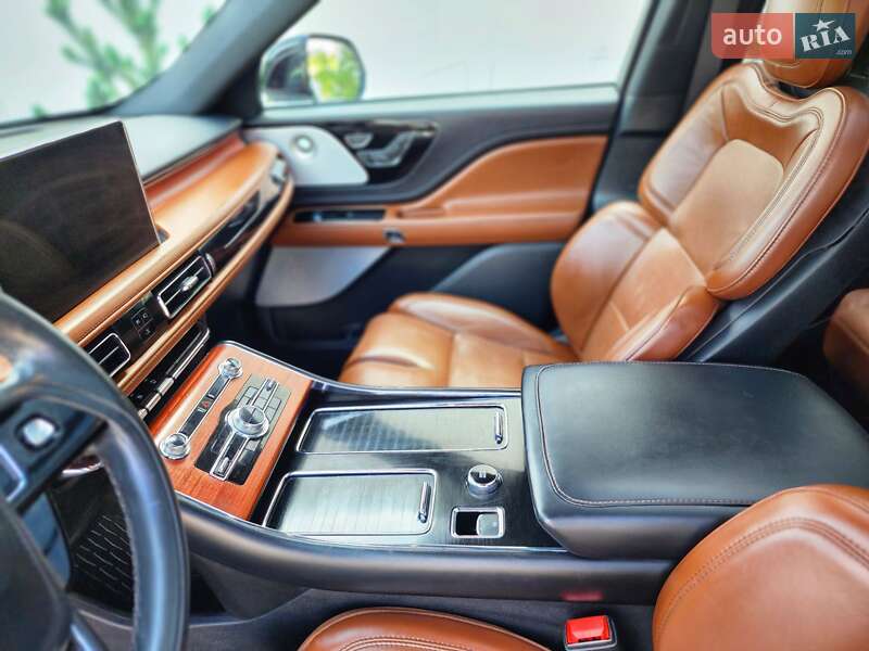 Позашляховик / Кросовер Lincoln Aviator 2021 в Луцьку
