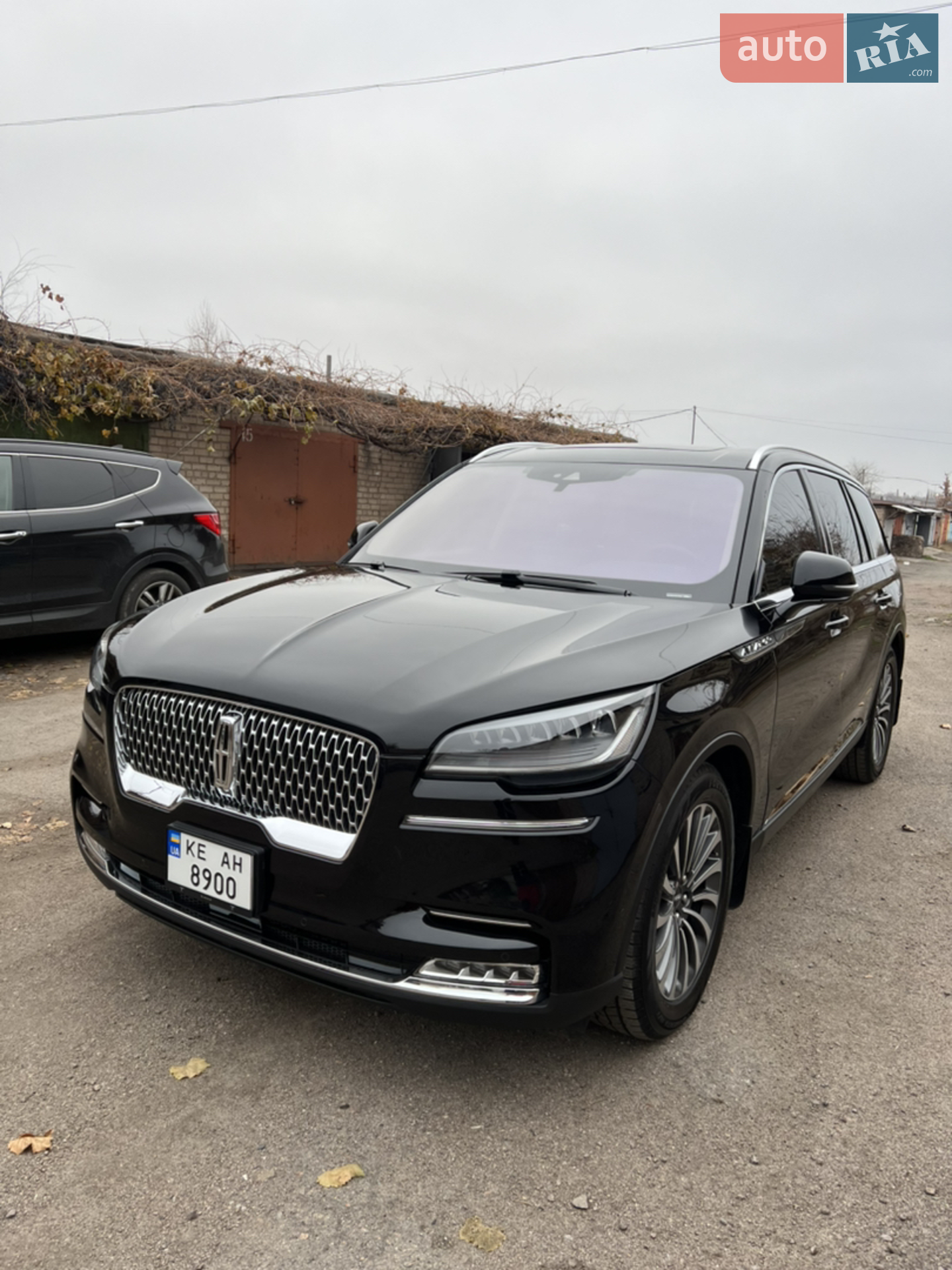 2019 Lincoln Aviator - мініатюра 2