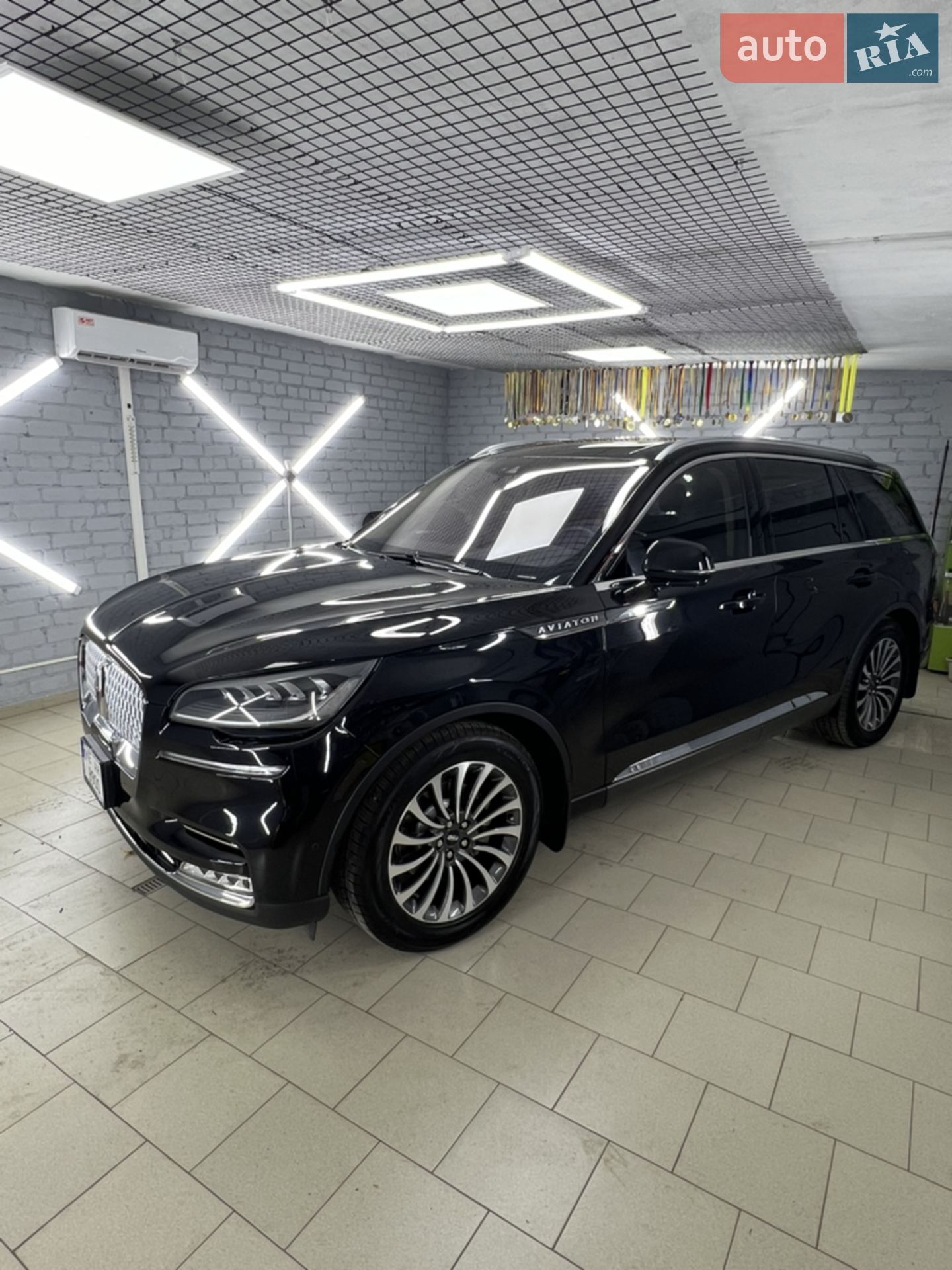 2019 Lincoln Aviator - мініатюра 20