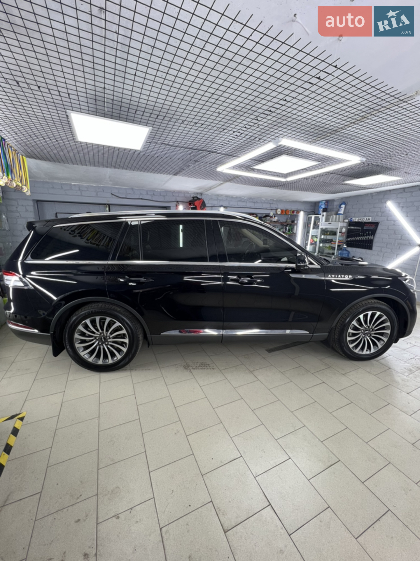 2019 Lincoln Aviator - мініатюра 22