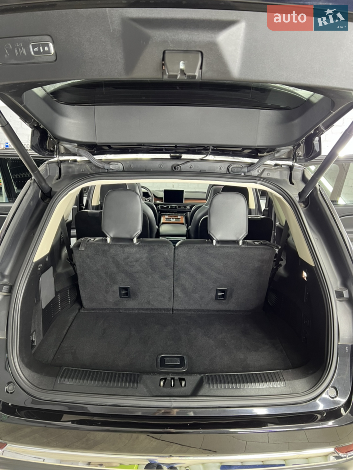 2019 Lincoln Aviator - мініатюра 29