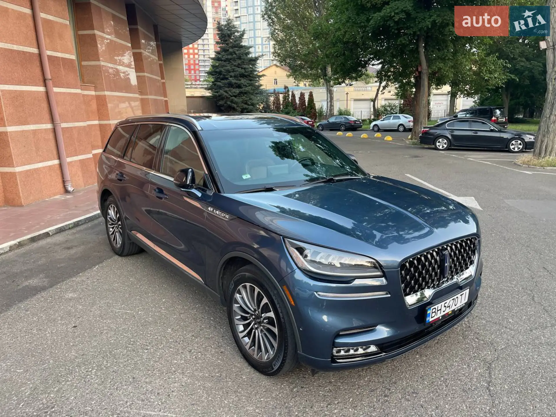 2019 Lincoln Aviator - мініатюра 8