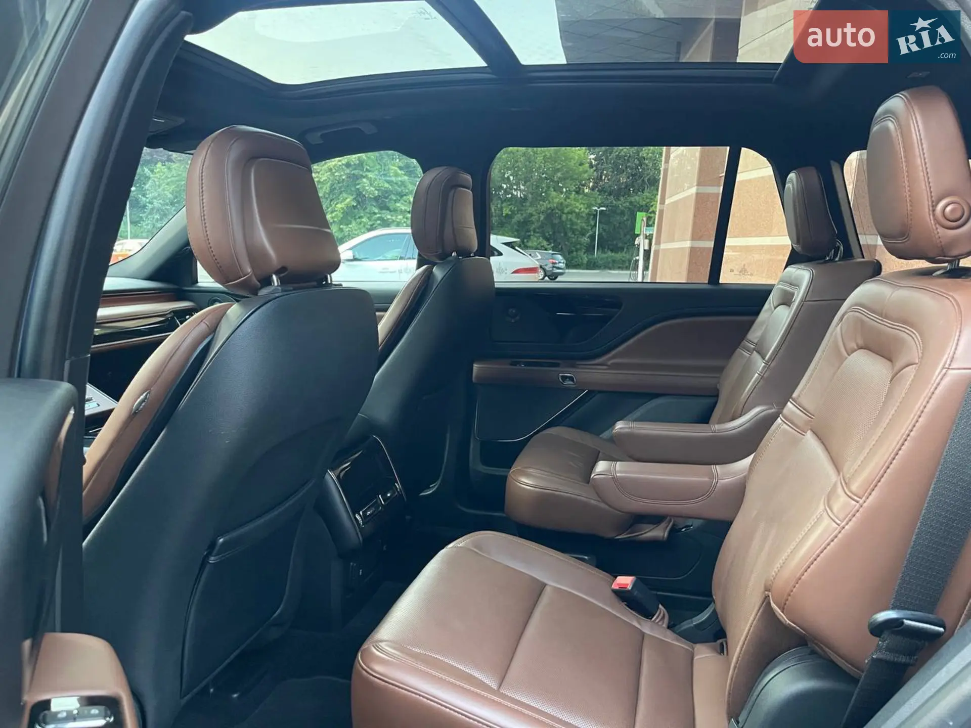 2019 Lincoln Aviator - мініатюра 15