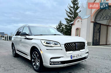 Позашляховик / Кросовер Lincoln Aviator 2020 в 