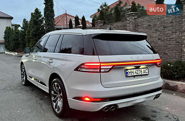 Позашляховик / Кросовер Lincoln Aviator 2020 в 