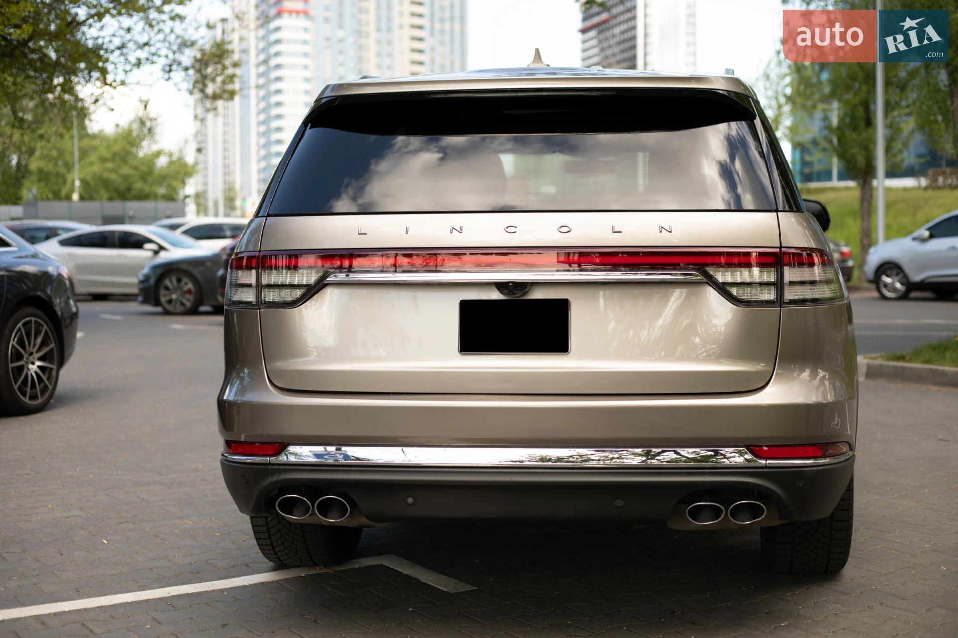 2020 Lincoln Aviator - мініатюра 16