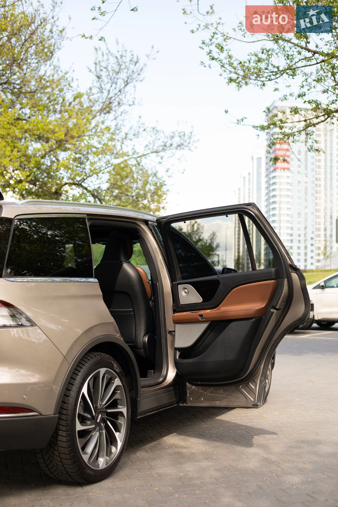 2020 Lincoln Aviator - мініатюра 19