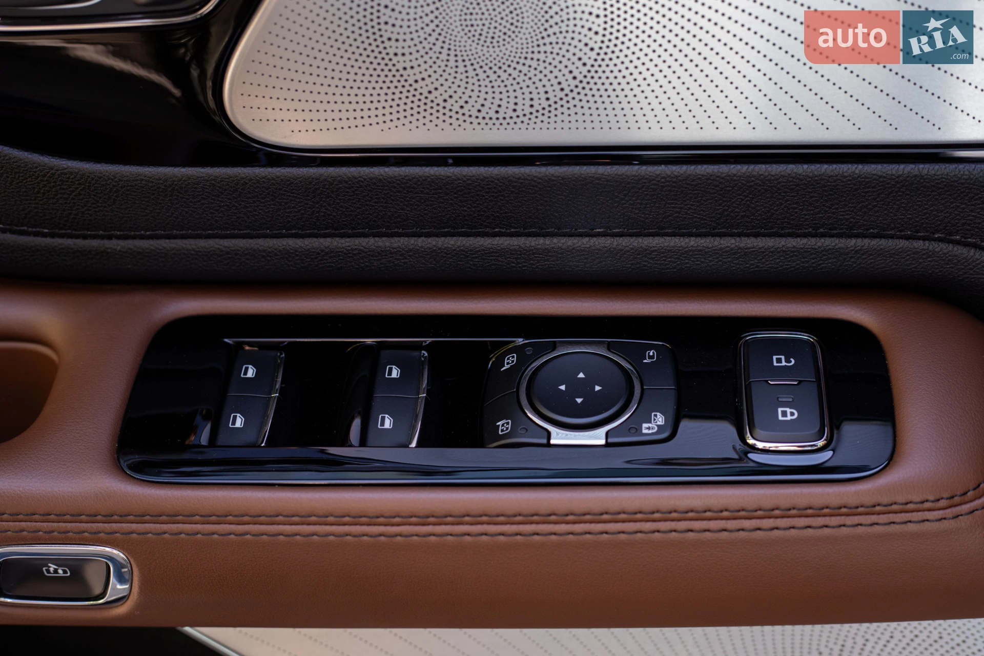 2020 Lincoln Aviator - мініатюра 39