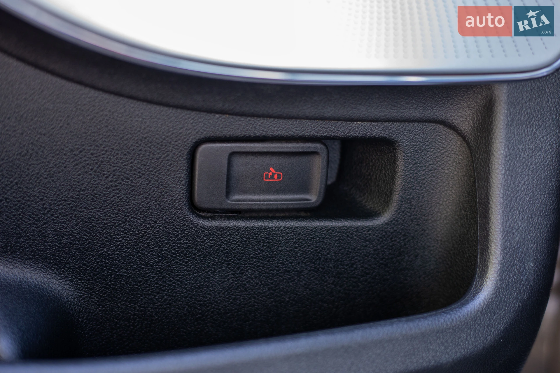 2020 Lincoln Aviator - мініатюра 40