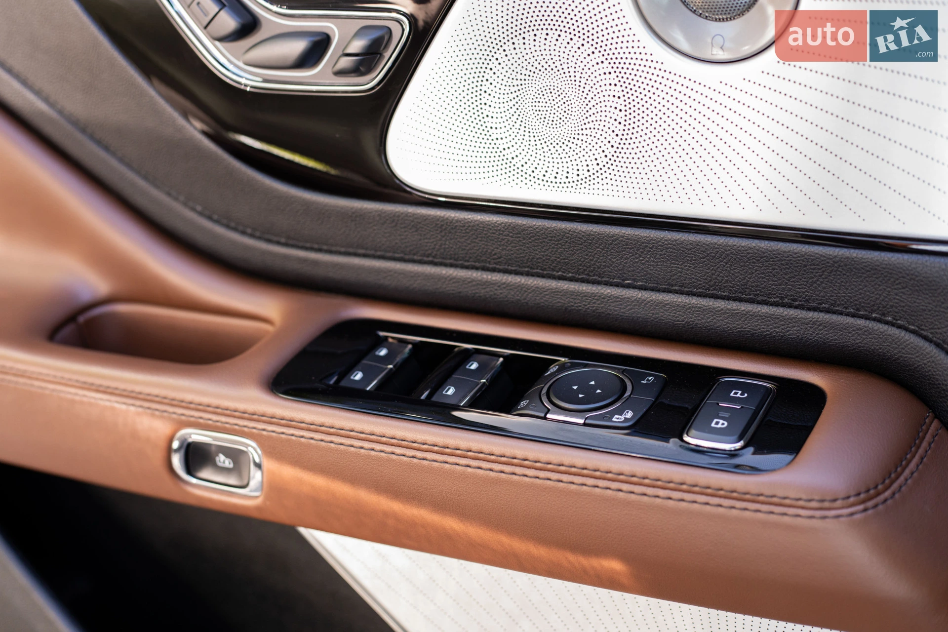 2020 Lincoln Aviator - мініатюра 41