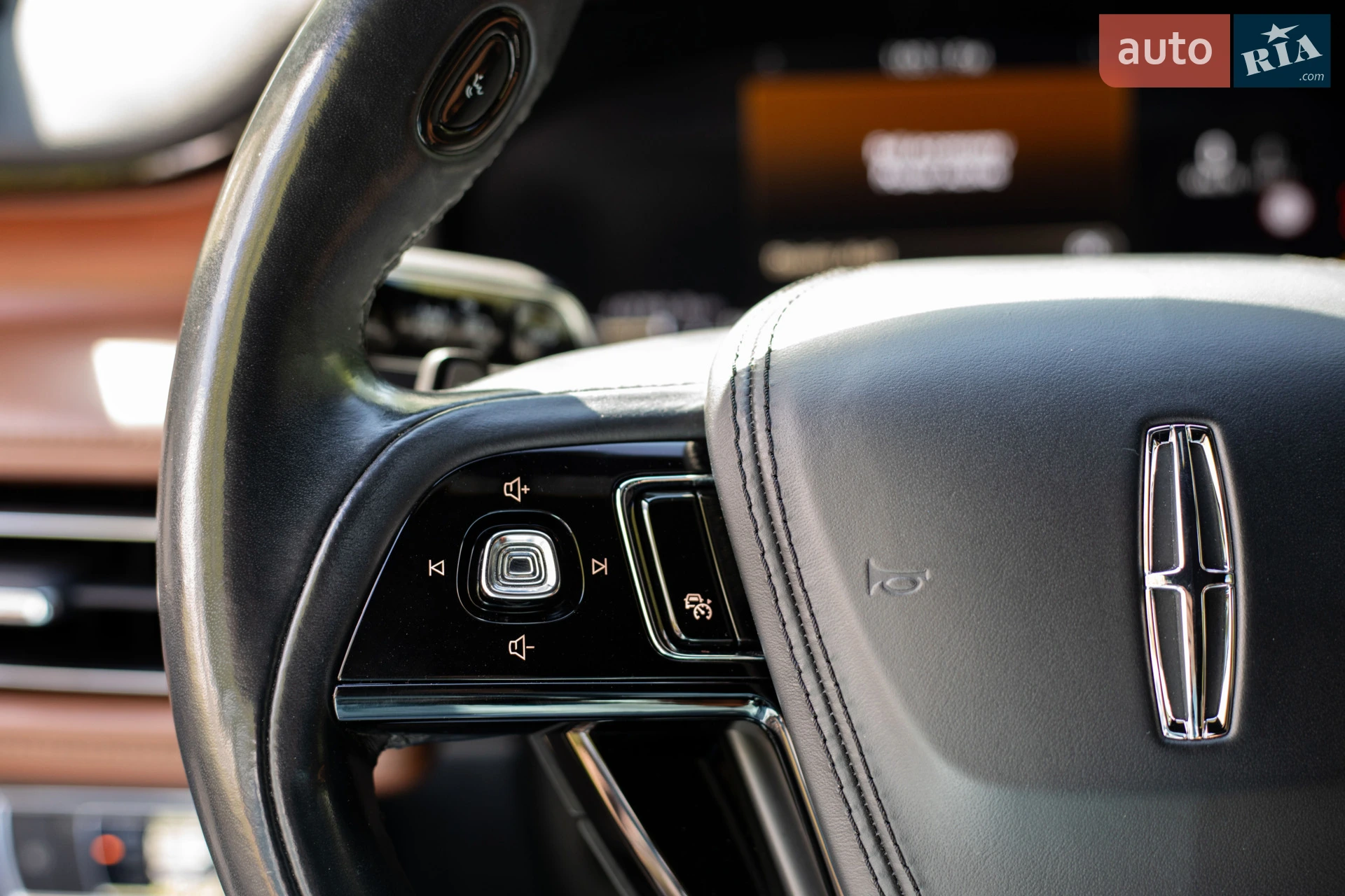 2020 Lincoln Aviator - мініатюра 49