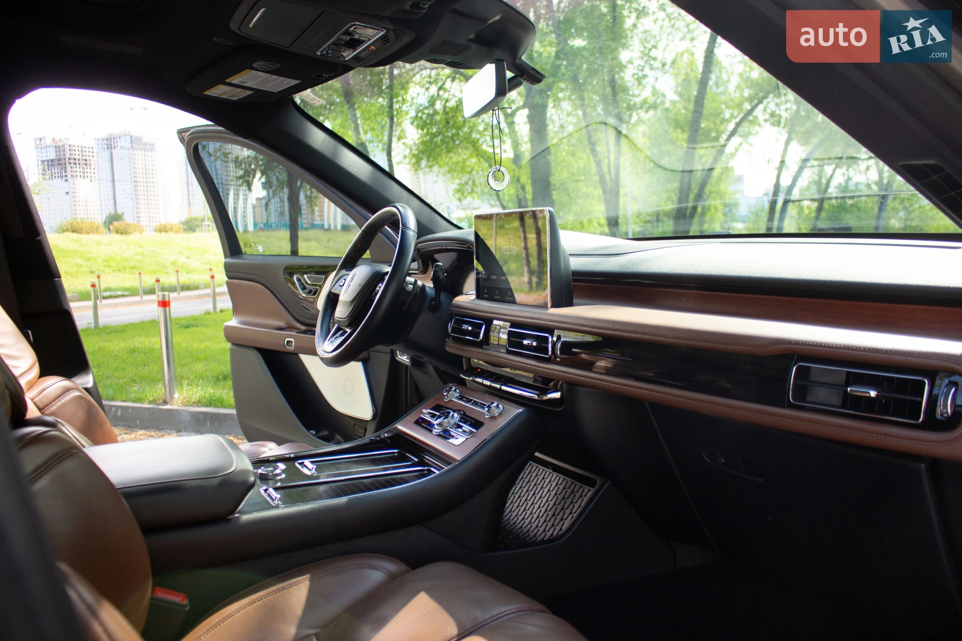 2020 Lincoln Aviator - мініатюра 57