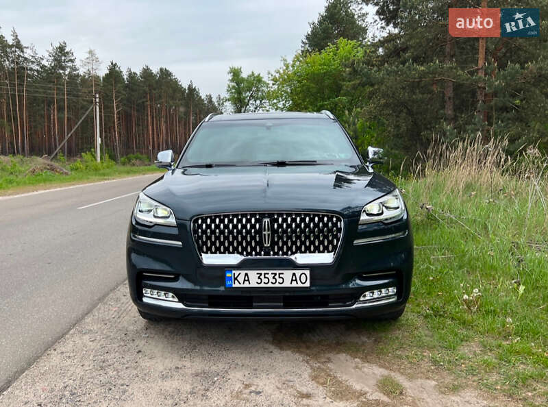 Внедорожник / Кроссовер Lincoln Aviator 2021 в 