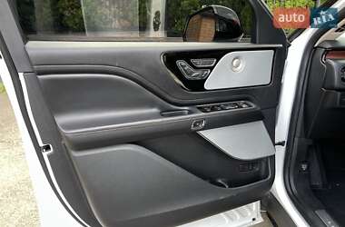 Позашляховик / Кросовер Lincoln Aviator 2022 в 