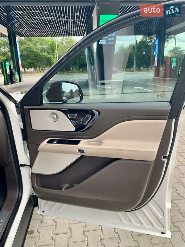 Позашляховик / Кросовер Lincoln Aviator 2022 в Києві