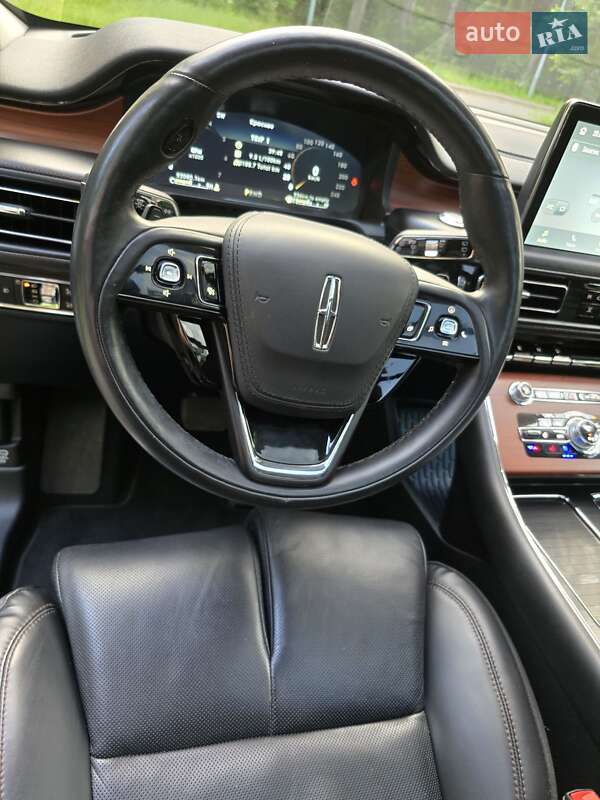 Внедорожник / Кроссовер Lincoln Aviator 2022 в Львове