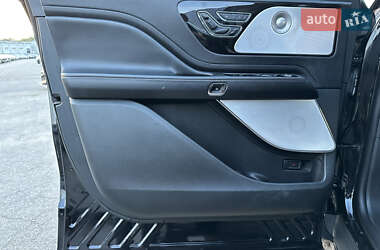 Внедорожник / Кроссовер Lincoln Aviator 2023 в 