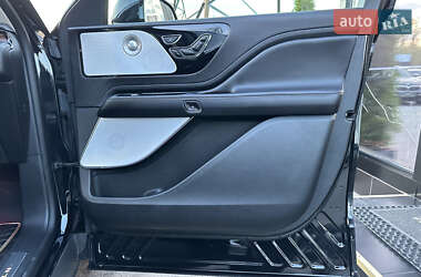 Внедорожник / Кроссовер Lincoln Aviator 2023 в 