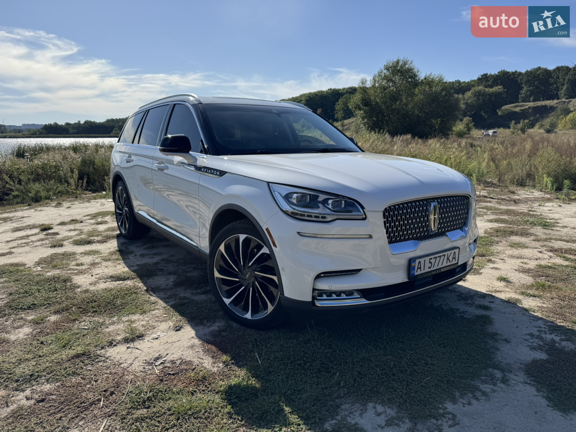 2020 Lincoln Aviator - мініатюра 2