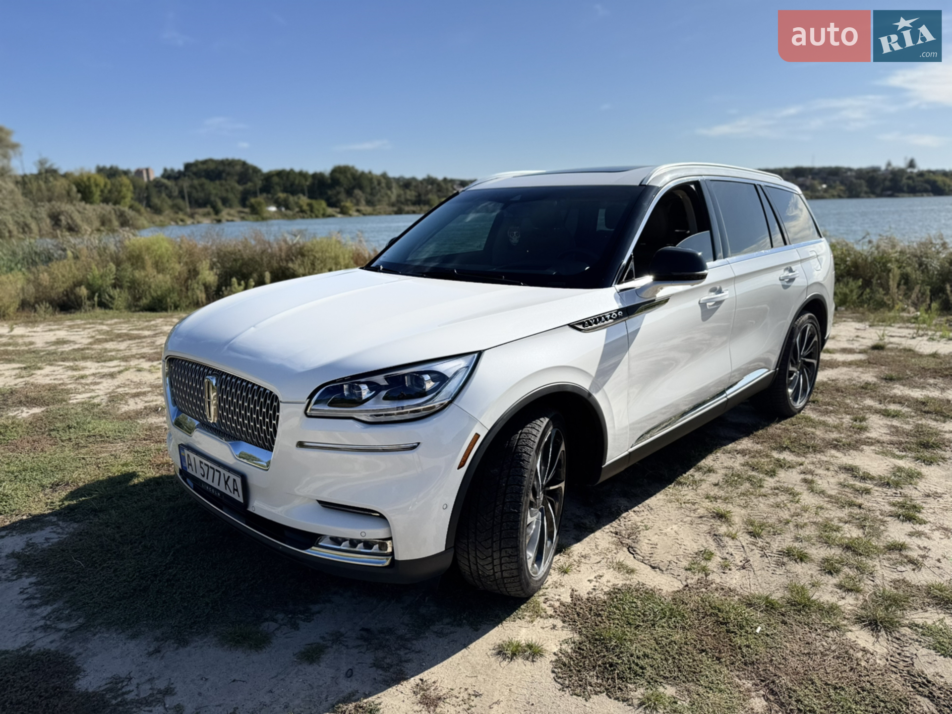 2020 Lincoln Aviator - мініатюра 3